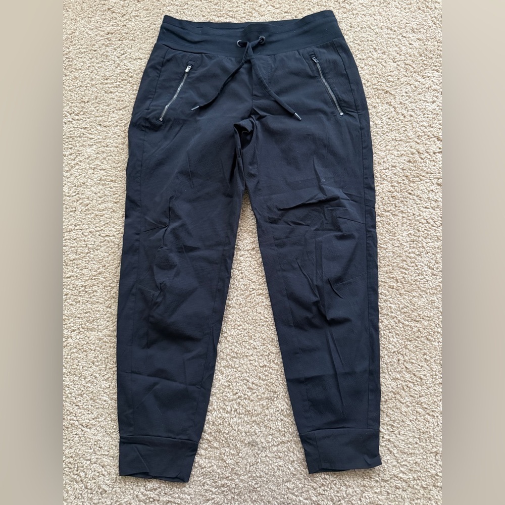 Athleta Joggers😎
